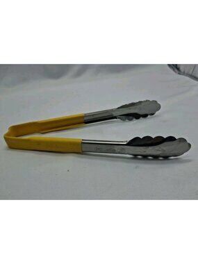 Vollrath 4780950 Jacob's Pride® 9-1/2" Stainless Steel Scalloped Tongs YELLOW